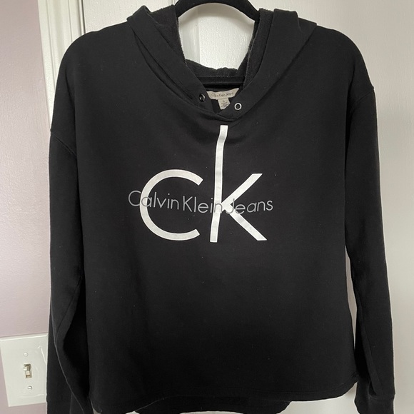 Sweaters - Calvin Klein Hoodie